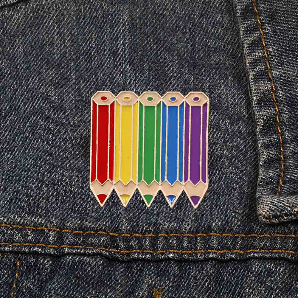 Pins Crayons de Couleur