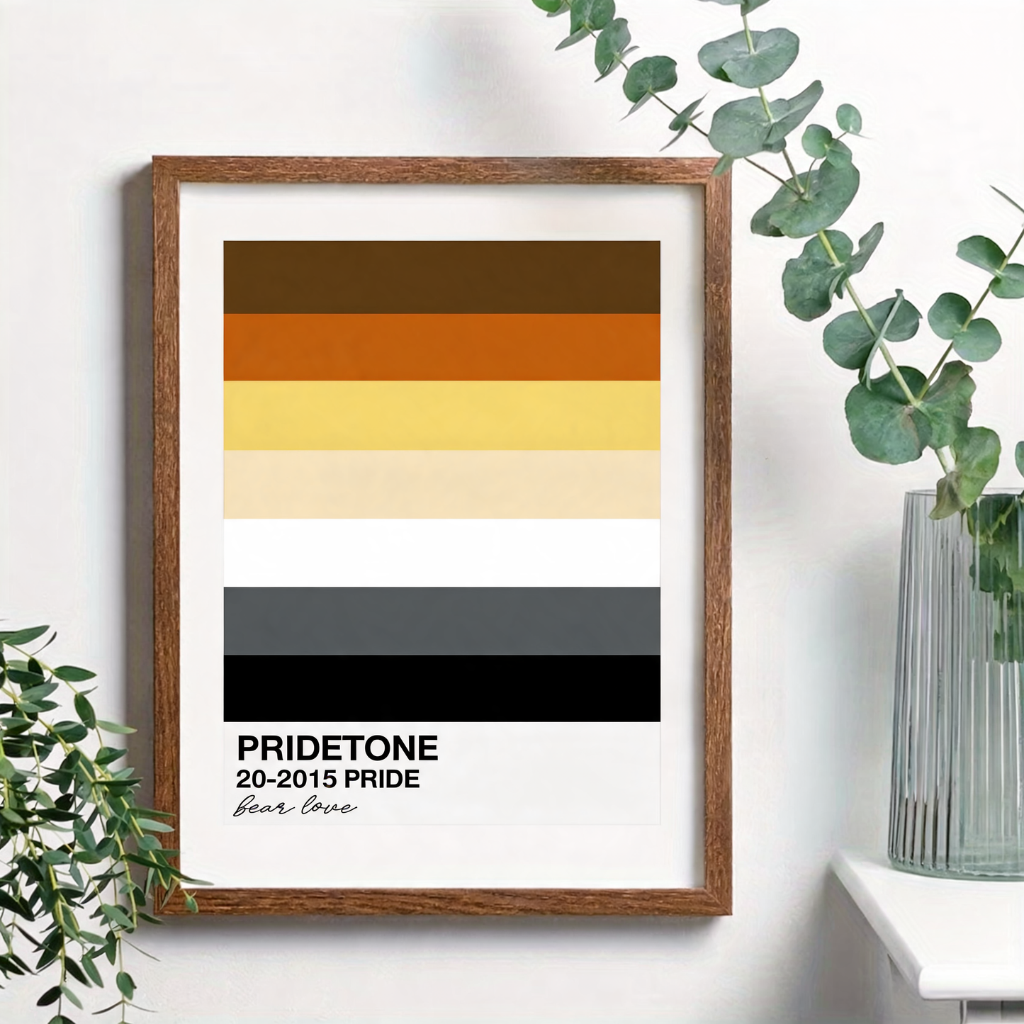 Affiche du drapeau ours en nuancier Pride, bruns, crème, gris et noir, légende « bear love », cadre bois non inclus
