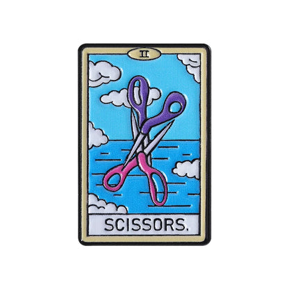 Pins tarot lesbien Scissors : ciseaux violets et roses dans un ciel nuageux