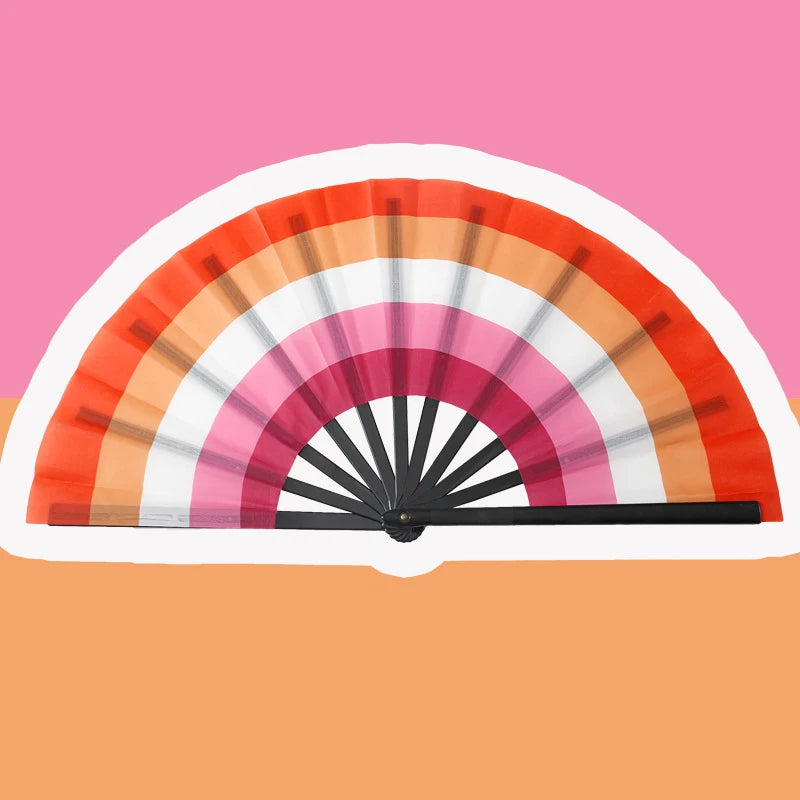 Éventail au drapeau lesbien déplié, dégradé orange, blanc et rose