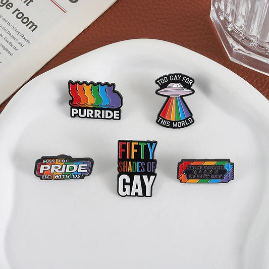 Pins LGBTQIA+ « Fifty Shades of Gay »