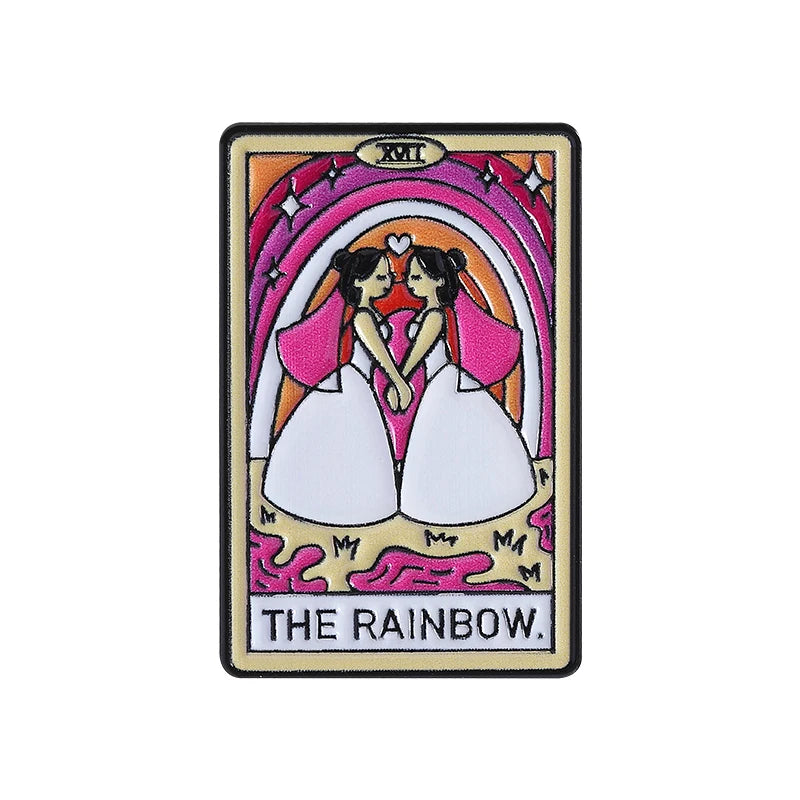 Pins tarot lesbien The Rainbow : deux mariées sous une arche arc-en-ciel