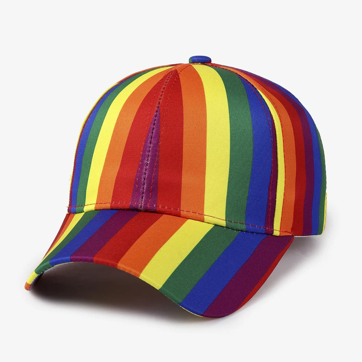 Casquette aux rayures arc-en-ciel