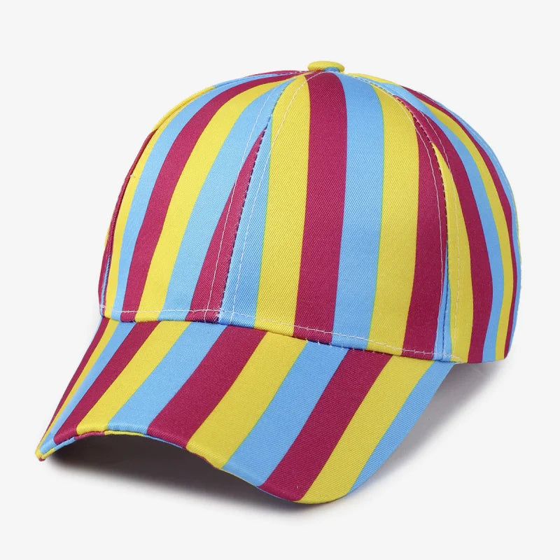 Casquette pansexuelle vue de trois quarts