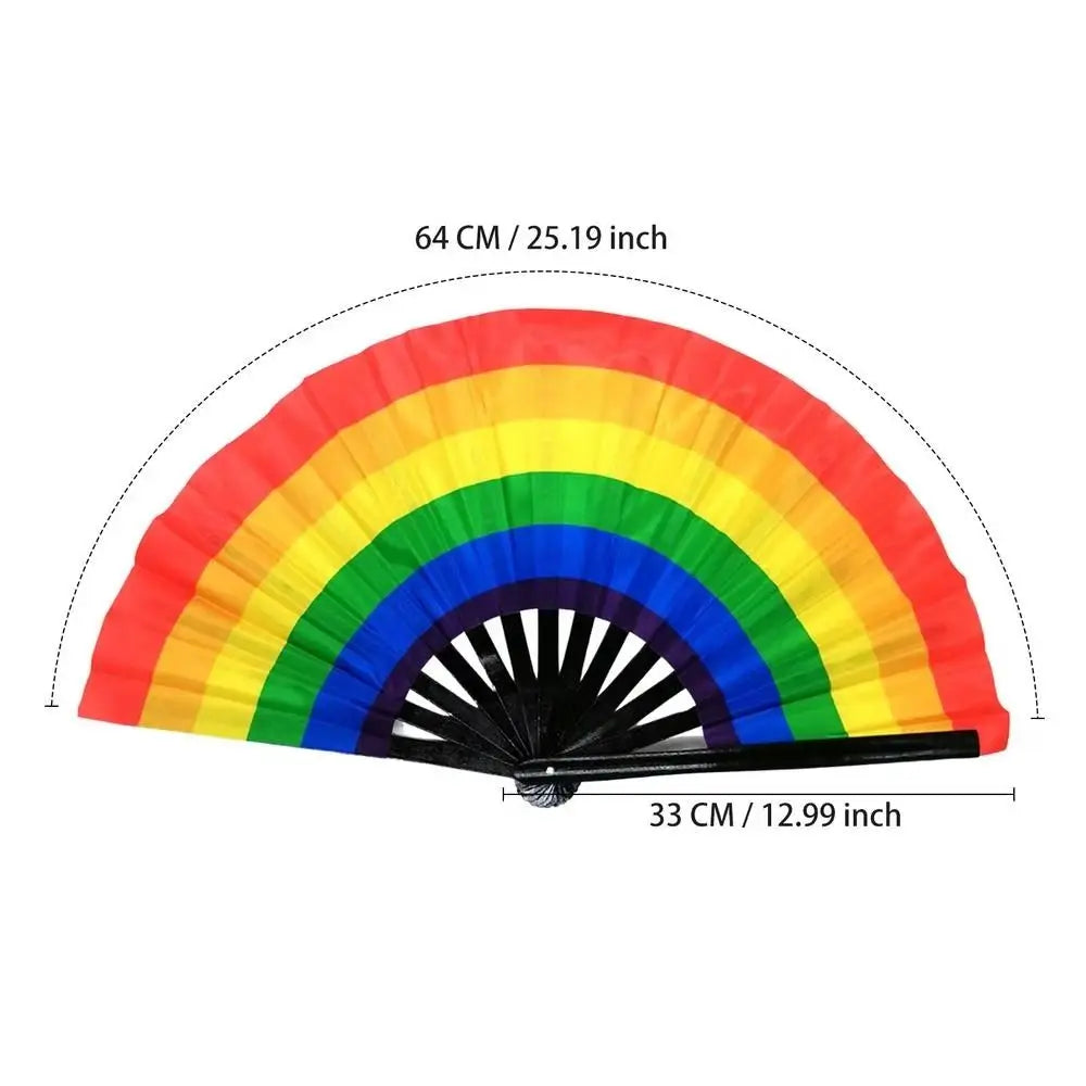 Schéma des dimensions de l'éventail : 64 cm de large sur 33 cm de haut