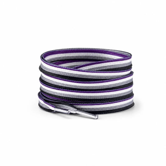 Lacets plats aux couleurs du drapeau asexuel : noir, gris, blanc et violet