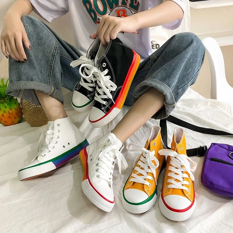 Chaussures Multicolores