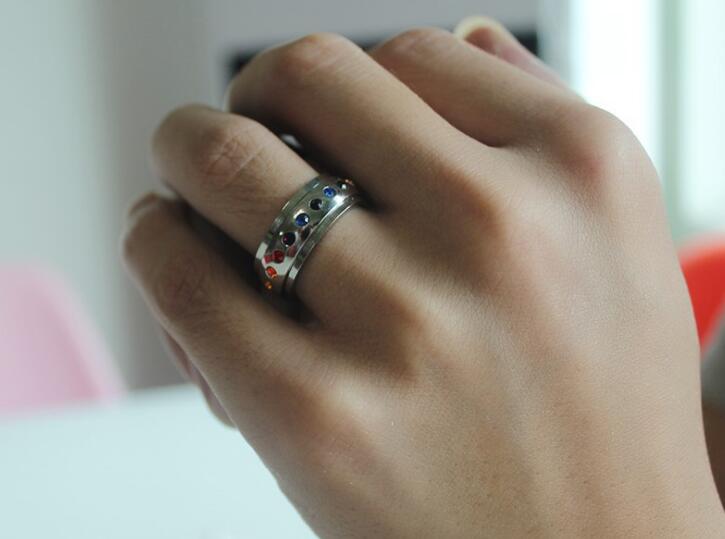Bague LGBT — Pierres
