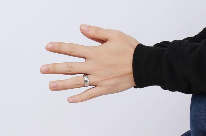 Bague LGBT — Délicate