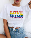 T-shirt LOVE WINS